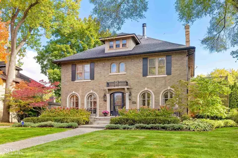 Exterior - 1148 Devonshire, Grosse Pointe Park, MI 48230 photo 5 of 17