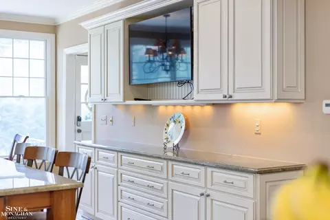 Kitchen - 1148 Devonshire, Grosse Pointe Park, MI 48230 photo 13 of 15