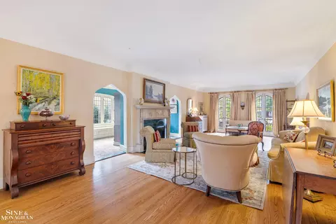 Living - 1148 Devonshire, Grosse Pointe Park, MI 48230 photo 3 of 11