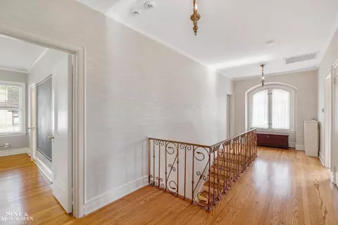 Entry Way - 1148 Devonshire, Grosse Pointe Park, MI 48230 photo 10 of 10