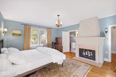 Bedroom - 1148 Devonshire, Grosse Pointe Park, MI 48230 photo 3 of 9