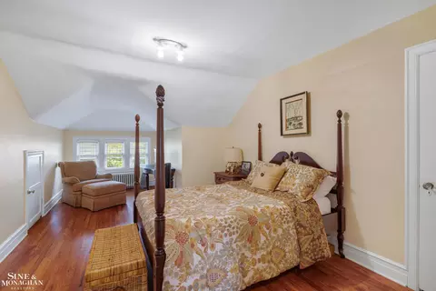 Bedroom - 1148 Devonshire, Grosse Pointe Park, MI 48230 photo 9 of 9