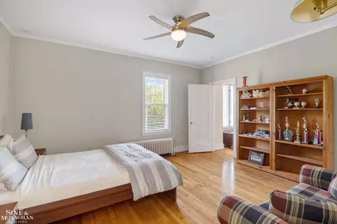 Bedroom - 1148 Devonshire, Grosse Pointe Park, MI 48230 photo 7 of 9