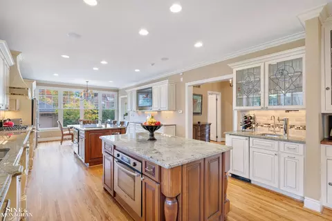 Kitchen - 1148 Devonshire, Grosse Pointe Park, MI 48230 photo 10 of 15