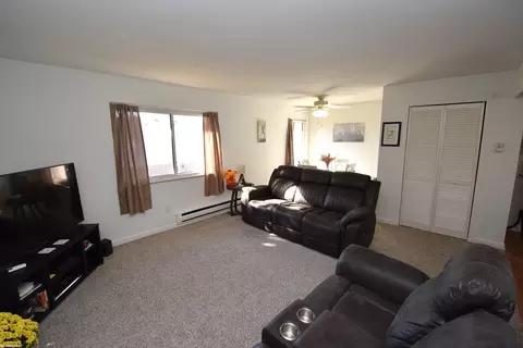 Living - 587 Pointe Tremble #6, Algonac, MI 48001 photo 1 of 3
