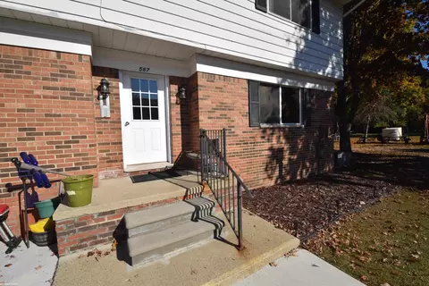 Exterior - 587 Pointe Tremble #6, Algonac, MI 48001 photo 2 of 2
