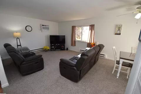 Living - 587 Pointe Tremble #6, Algonac, MI 48001 photo 2 of 3
