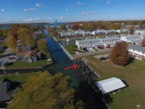 View/Area - 587 Pointe Tremble #6, Algonac, MI 48001 photo 5 of 6