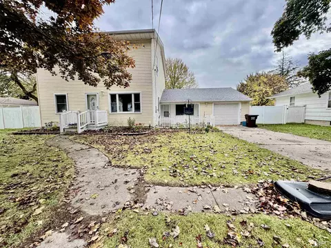 15484 Eastwood, Monroe, MI 48161