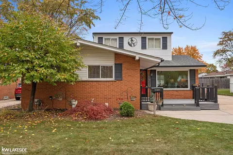 15457 Everly, Roseville, MI 48066