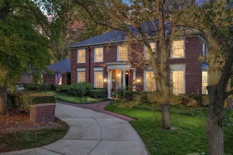 Exterior - 4 Cameron, Grosse Pointe, MI 48230 photo 2 of 14