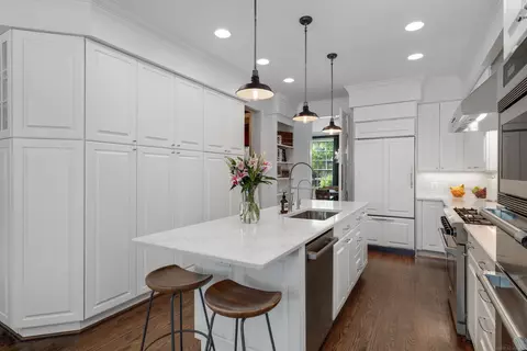 Kitchen - 4 Cameron, Grosse Pointe, MI 48230 photo 1 of 6