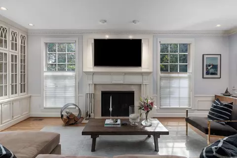 Living - 4 Cameron, Grosse Pointe, MI 48230 photo 5 of 9