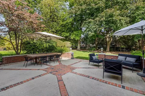 Exterior - 4 Cameron, Grosse Pointe, MI 48230 photo 8 of 14