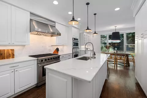 Kitchen - 4 Cameron, Grosse Pointe, MI 48230 photo 6 of 6
