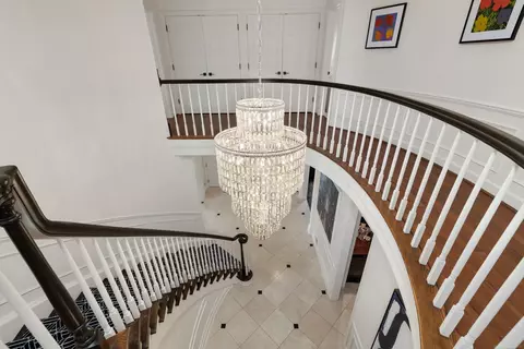 Entry Way - 4 Cameron, Grosse Pointe, MI 48230 photo 7 of 8