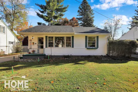 1004 N Ball, Owosso, MI 48867