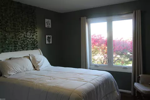 Bedroom - 36498 Haley, New Baltimore, MI 48047 photo 2 of 5
