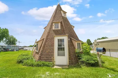 2875 Round Lk, Devils Lake, MI 49253