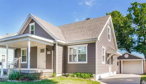1202 Palmer, Port Huron, MI 48060