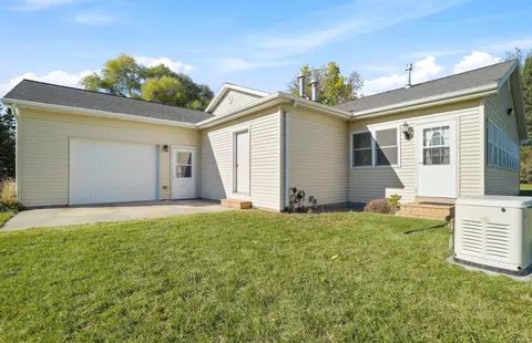 Exterior - 7333 S Shepherd, Shepherd, MI 48883 photo 16 of 19