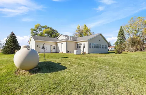 Exterior - 7333 S Shepherd, Shepherd, MI 48883 photo 15 of 19
