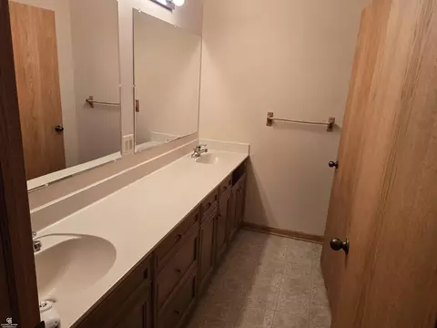 Bath - 6151 Duce, Avoca, MI 48006 photo 3 of 5