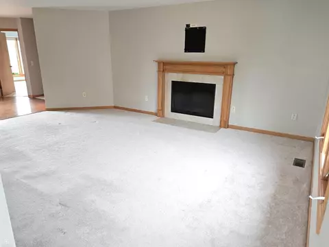 Living - 6151 Duce, Avoca, MI 48006 photo 1 of 6