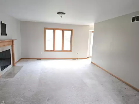 Living - 6151 Duce, Avoca, MI 48006 photo 2 of 6