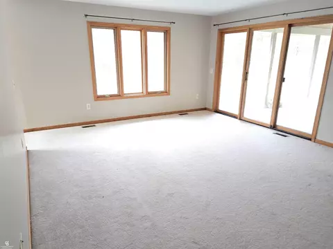 Living - 6151 Duce, Avoca, MI 48006 photo 3 of 6