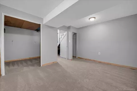 478 Bartlett, Saint Clair, MI 48079 photo 24