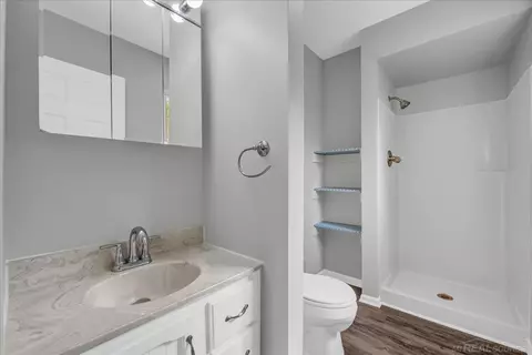 478 Bartlett, Saint Clair, MI 48079 photo 19