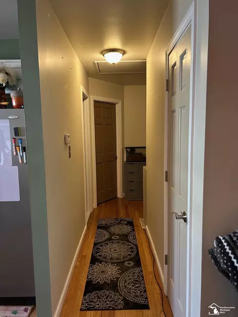 Entry Way - 6349 Beech Daly, Taylor, MI 48180 photo 2 of 2