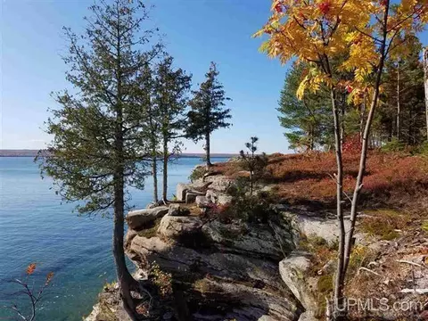 autrain island, Au Train, MI 49806