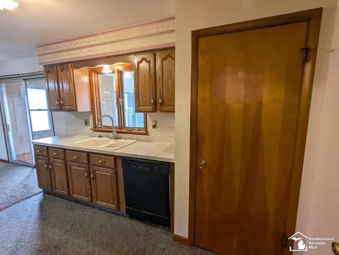 Kitchen - 1261 Stewart, Monroe, MI 48162 photo 5 of 5