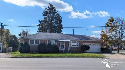 1261 Stewart, Monroe, MI 48162