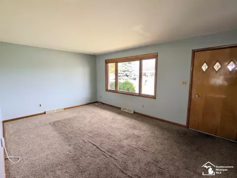 Living - 1261 Stewart, Monroe, MI 48162 photo 1 of 3