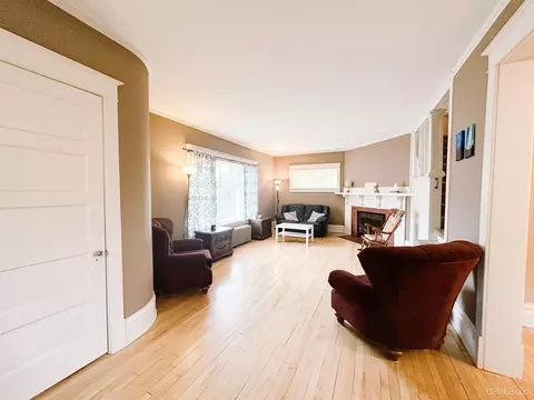 Living - 607 N Fourth, Ishpeming, MI 49849 photo 2 of 7