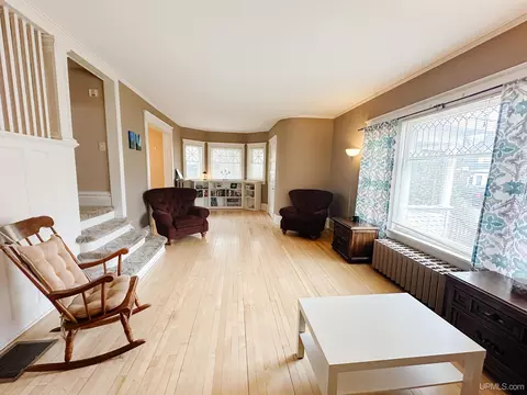 Living - 607 N Fourth, Ishpeming, MI 49849 photo 5 of 7