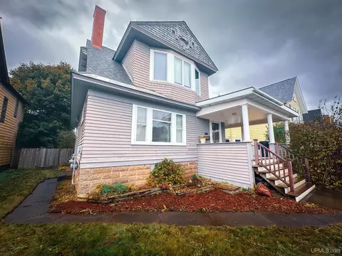 Exterior - 607 N Fourth, Ishpeming, MI 49849 photo 7 of 8