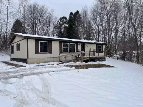 705 N Luxmore, Ironwood, MI 49938