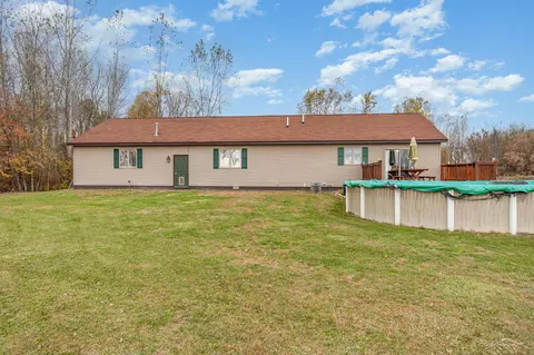 2626 E Laporte, Hemlock, MI 48626 photo 4