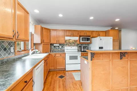 2626 E Laporte, Hemlock, MI 48626 photo 11