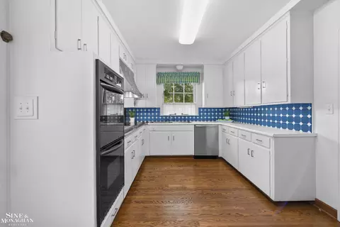 204 Cloverly, Grosse Pointe Farms, MI 48236 photo 13