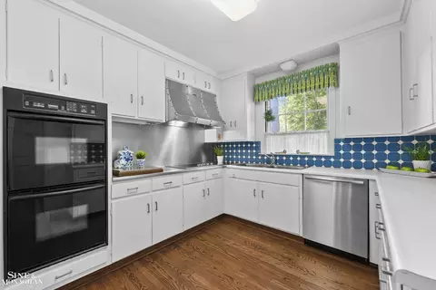 204 Cloverly, Grosse Pointe Farms, MI 48236 photo 14