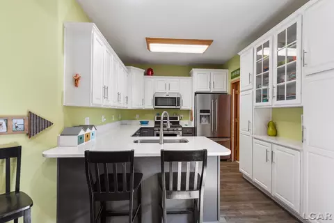 Kitchen - 4250 Evergreen, Adrian, MI 49221 photo 4 of 7