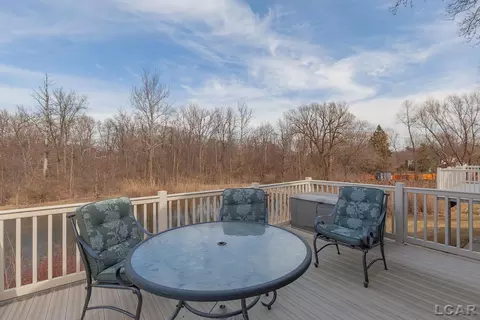 Exterior - 4250 Evergreen, Adrian, MI 49221 photo 8 of 9