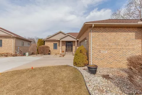 Exterior - 4250 Evergreen, Adrian, MI 49221 photo 3 of 9