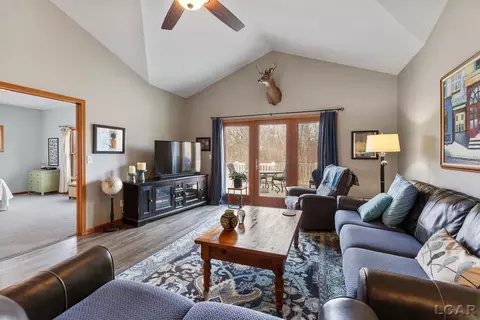 Living - 4250 Evergreen, Adrian, MI 49221 photo 2 of 8
