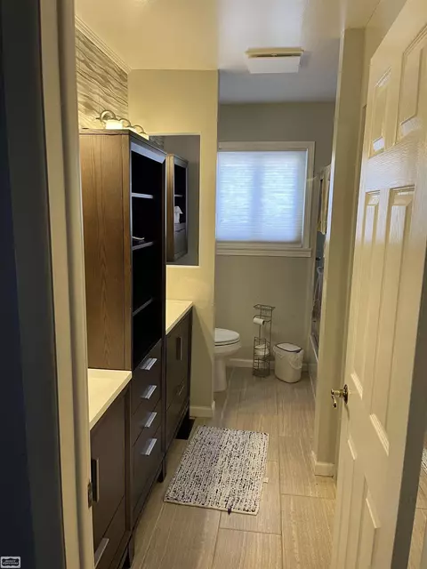 Bath - 29366 Wagner, Warren, MI 48093 photo 1 of 2